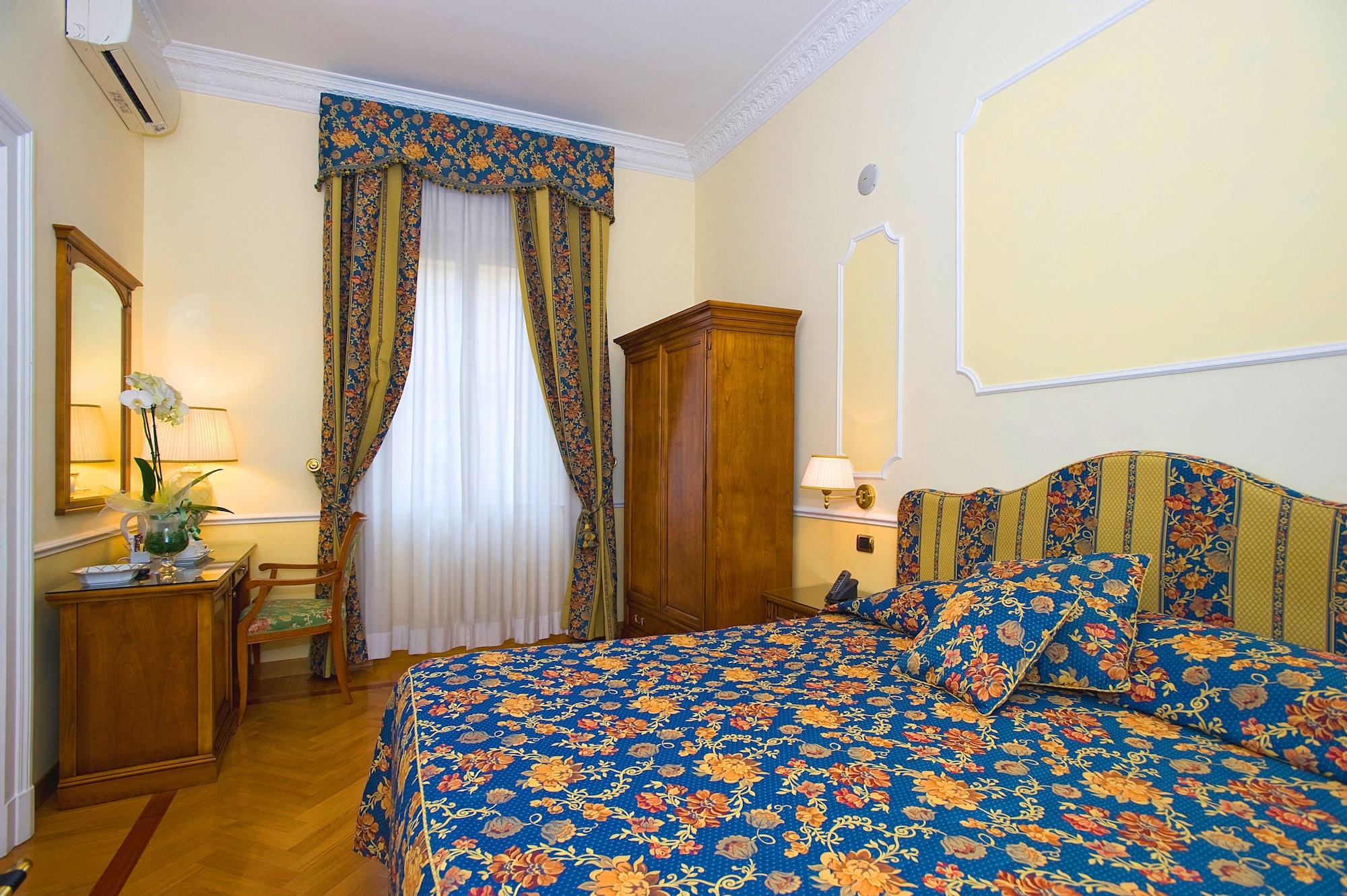 Cellini Hotell 3*