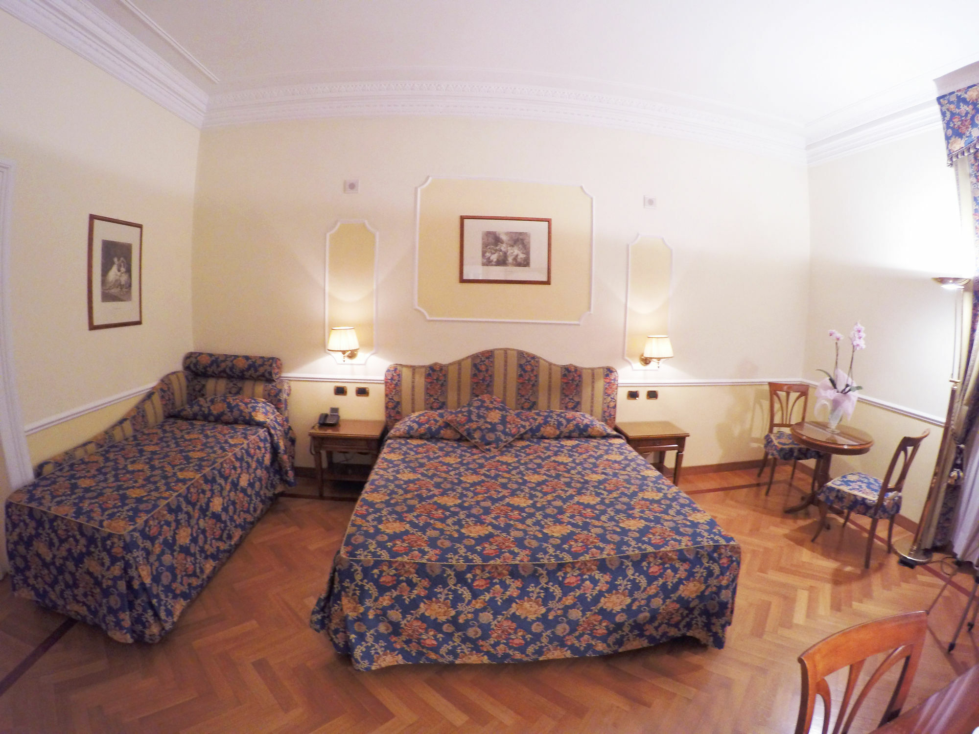 Hotell Cellini 3*